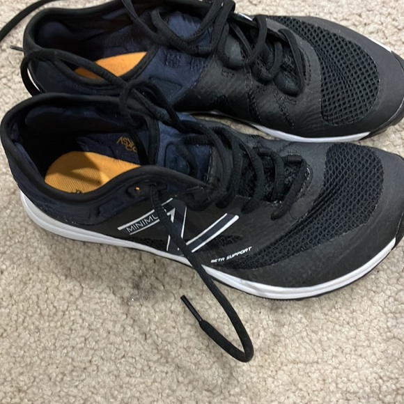 New Balance Minimus Sneakers size 6 - Picture 2 of 2